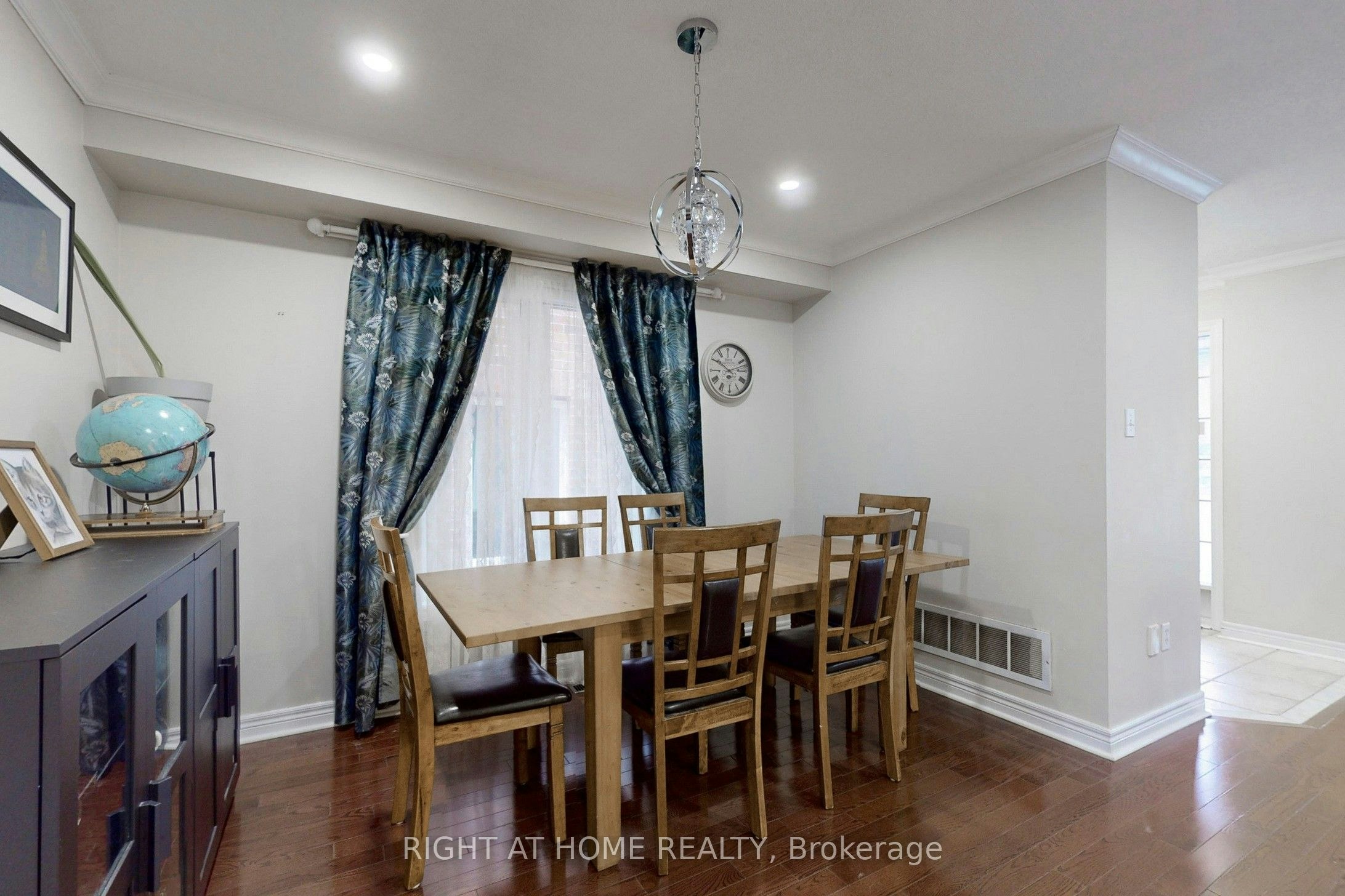 204 Everett Street, Markham, ON, L6E 1H2 - 12