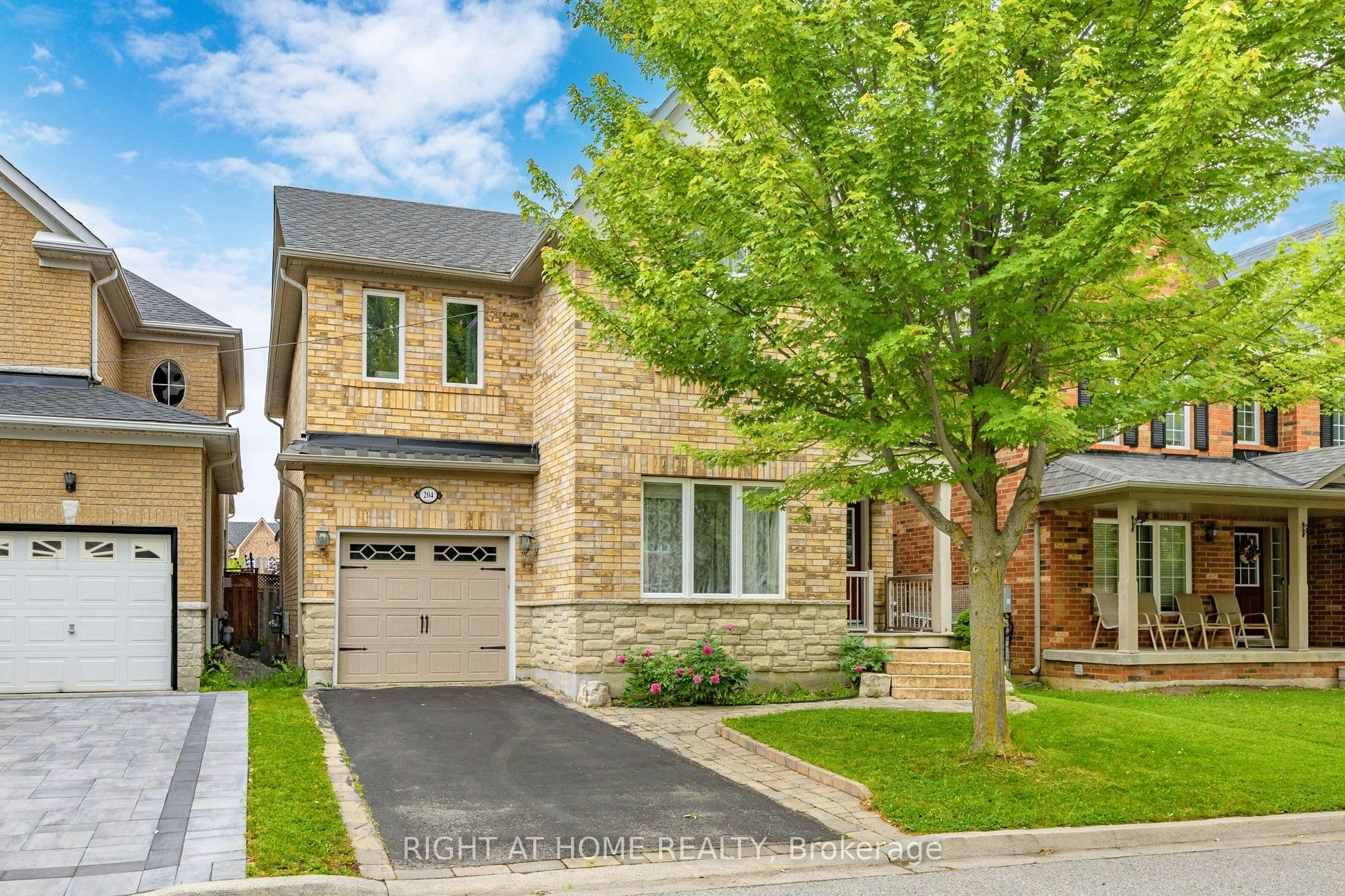 204 Everett Street, Markham, ON, L6E 1H2
