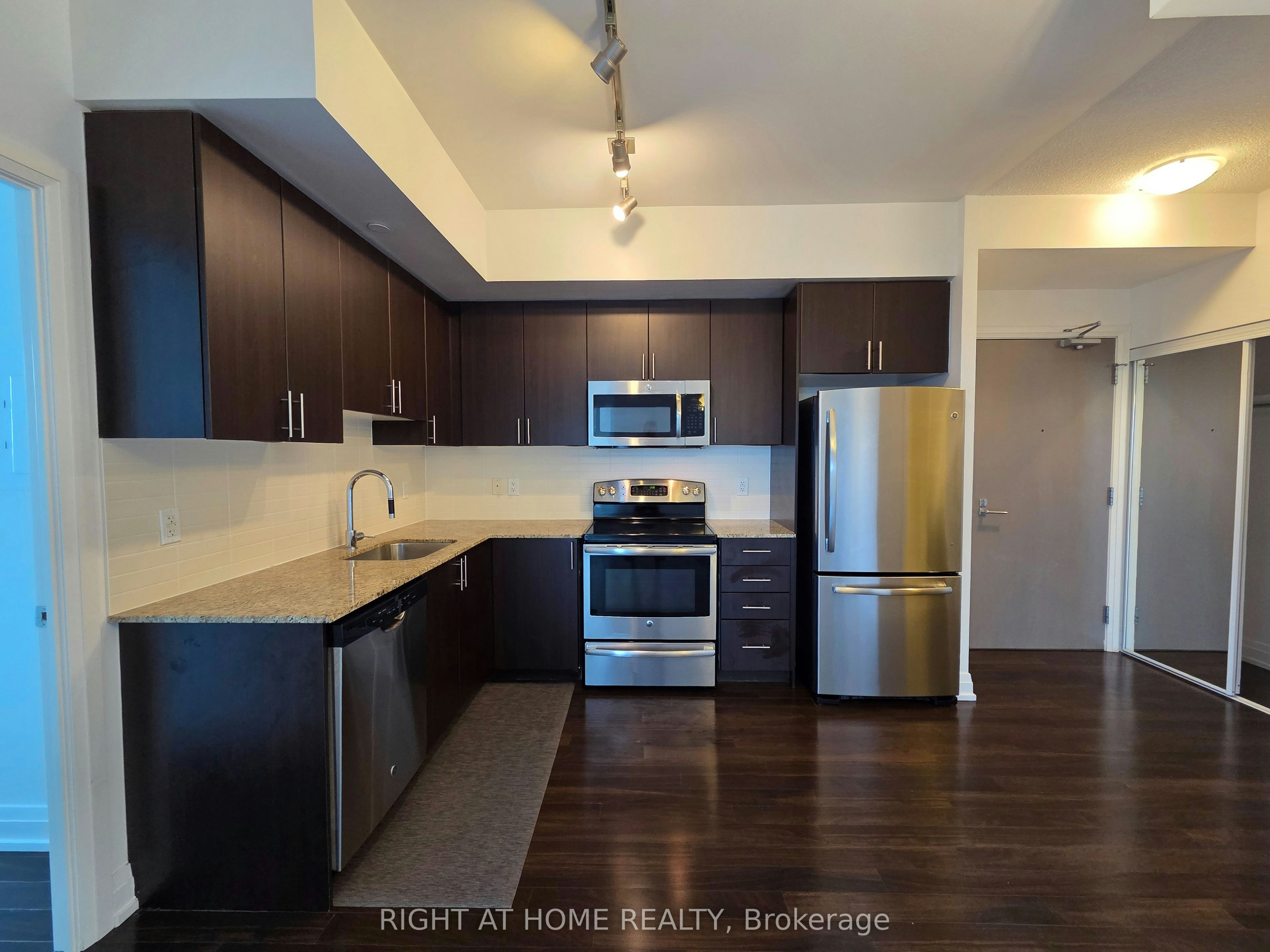 1406-7165 Yonge Street, Vaughan, ON, L3T 0C9 - 11