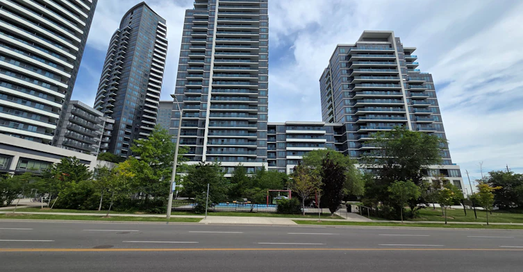 1406-7165 Yonge Street, Vaughan, ON, L3T 0C9