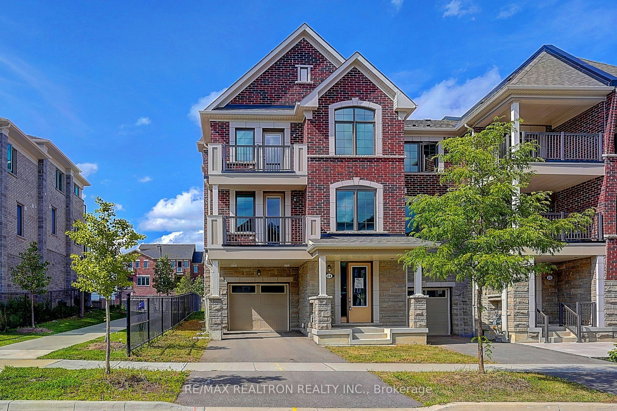 24 Thomas Frisby Jr Crescent, Markham, ON, L6C 3L2