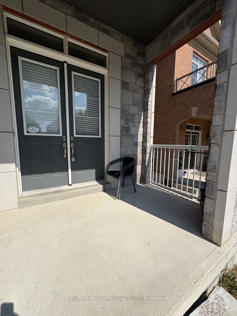 163 Inverness Way, Bradford West Gwillimbury, ON, L3Z 0W6 - 2