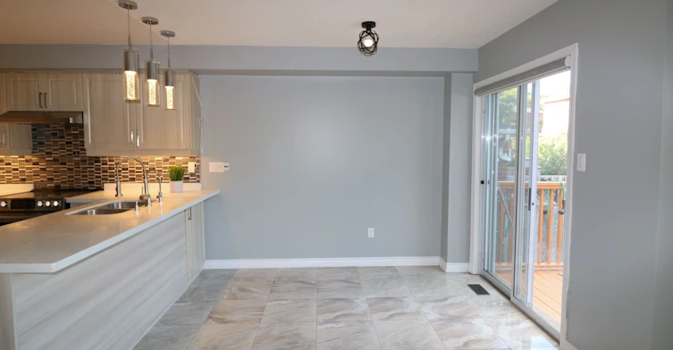 497 Ainsworth Drive E, Newmarket, ON, L3Y 8R6 - 7