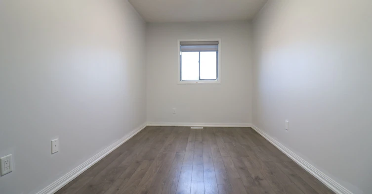 497 Ainsworth Drive E, Newmarket, ON, L3Y 8R6 - 13