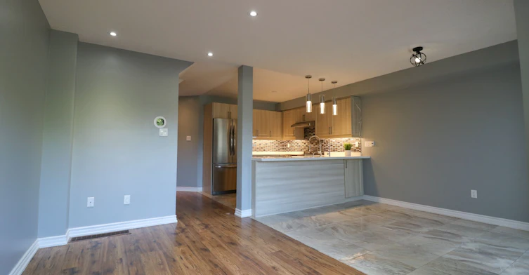 497 Ainsworth Drive E, Newmarket, ON, L3Y 8R6 - 8