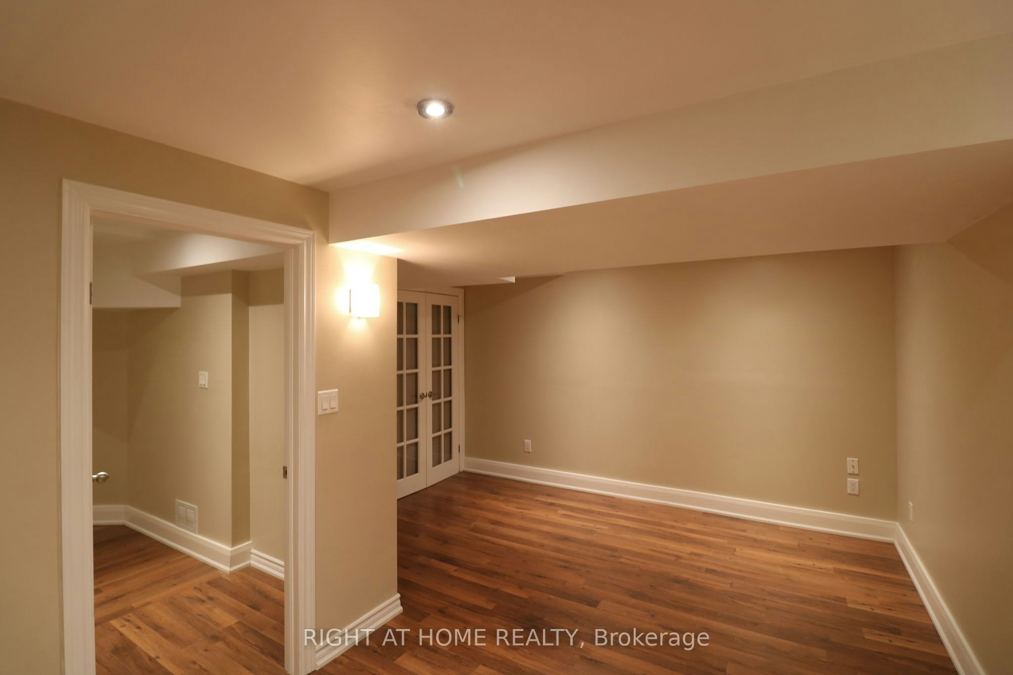 497 Ainsworth Drive E, Newmarket, ON, L3Y 8R6 - 15