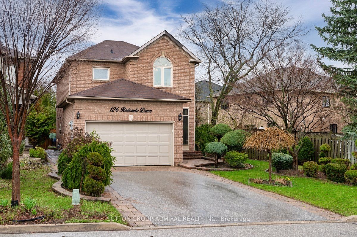 126 Redondo Drive E, Vaughan, ON, L4J 7S5