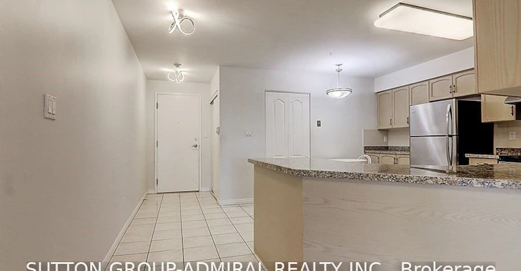 202-850 Steeles Avenue W, Vaughan, ON, L4J 8E7 - 11