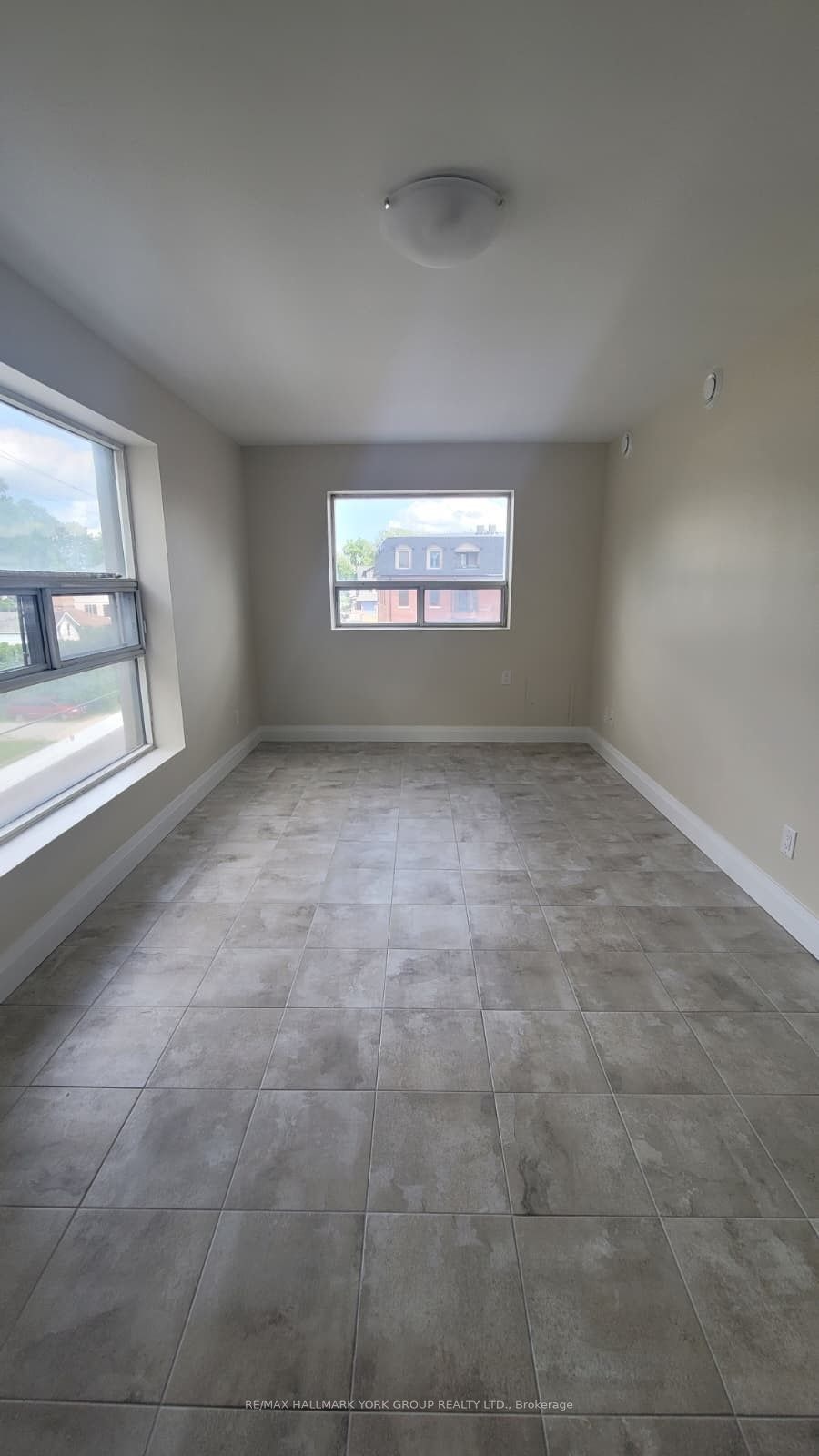 310-14 Wellington Street E, Aurora, ON, L4G 1H5 - 6
