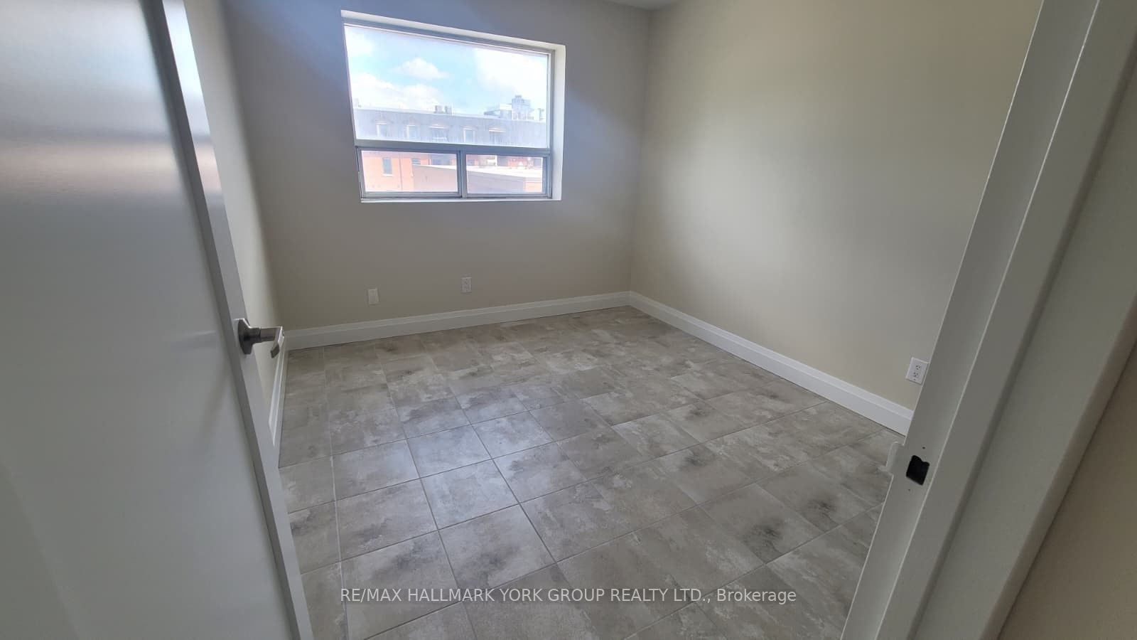310-14 Wellington Street E, Aurora, ON, L4G 1H5 - 7