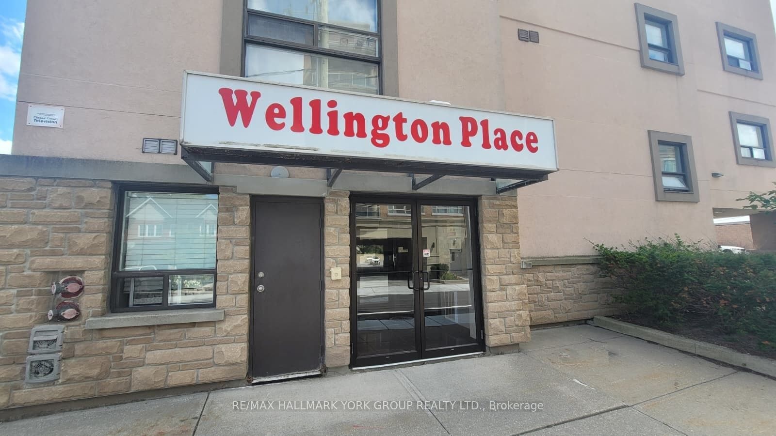 310-14 Wellington Street E, Aurora, ON, L4G 1H5