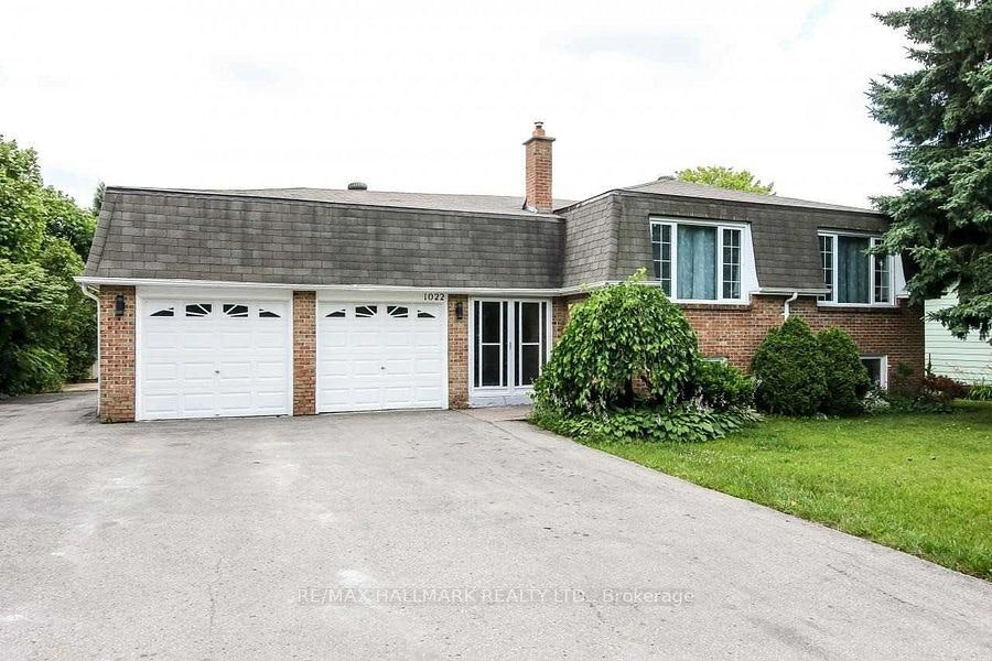 1022 Janette Street, Newmarket, ON, L3Y 3C5