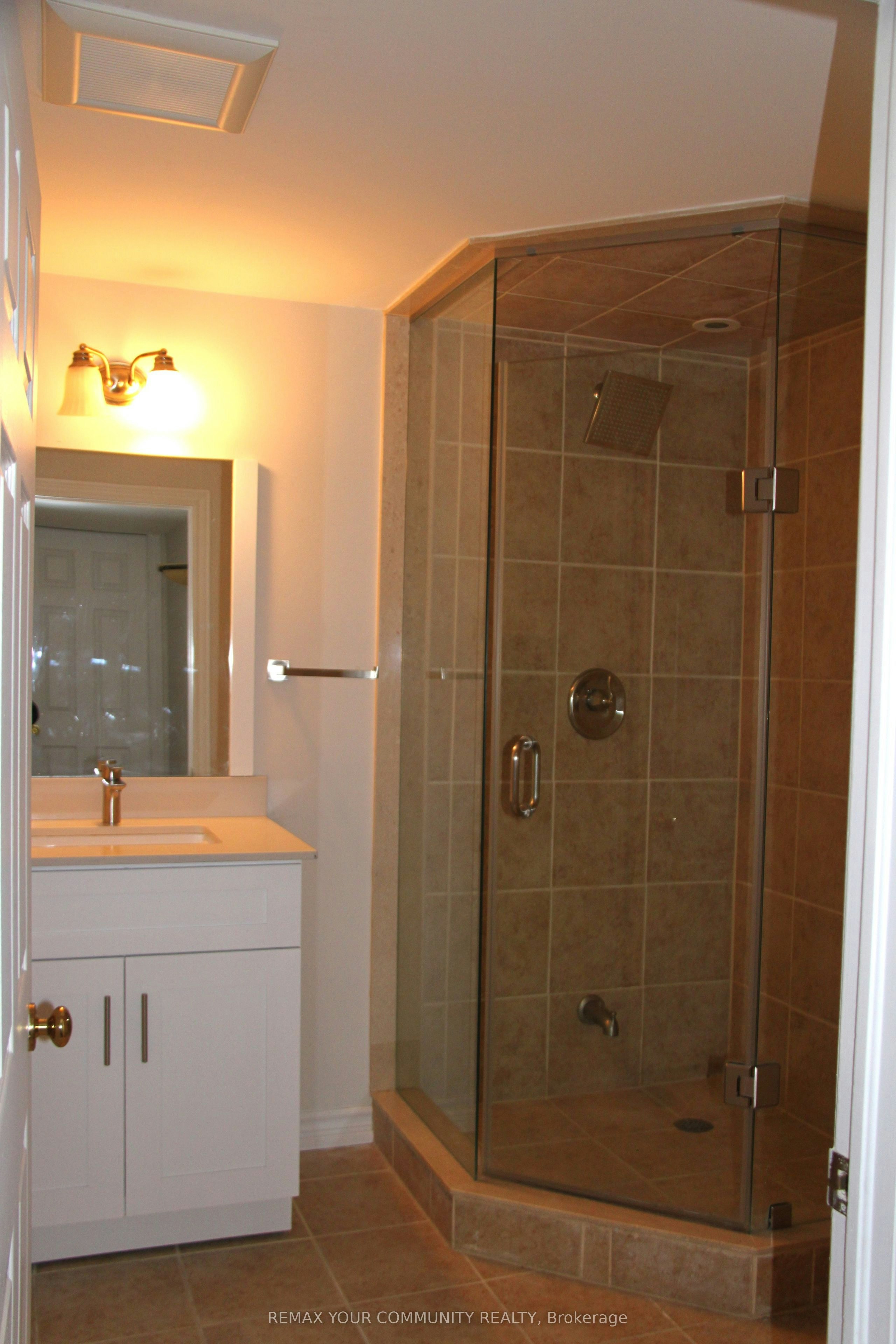 Bsmt-37 Grovepark Street, Richmond Hill, ON, L4E 3L5 - 14
