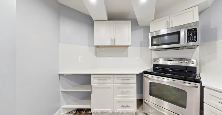 BSMT-186 Wainscot Avenue, Newmarket, ON, L3X 2X4 - 11