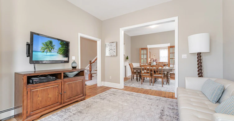 390 Main Street, King, ON, L0G 1T0 - 9
