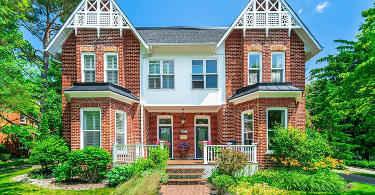 390 Main Street, King, ON, L0G 1T0