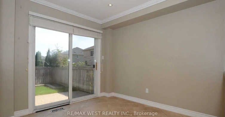 49 Bestview Crescent, Vaughan, ON, L6A 3S8 - 5