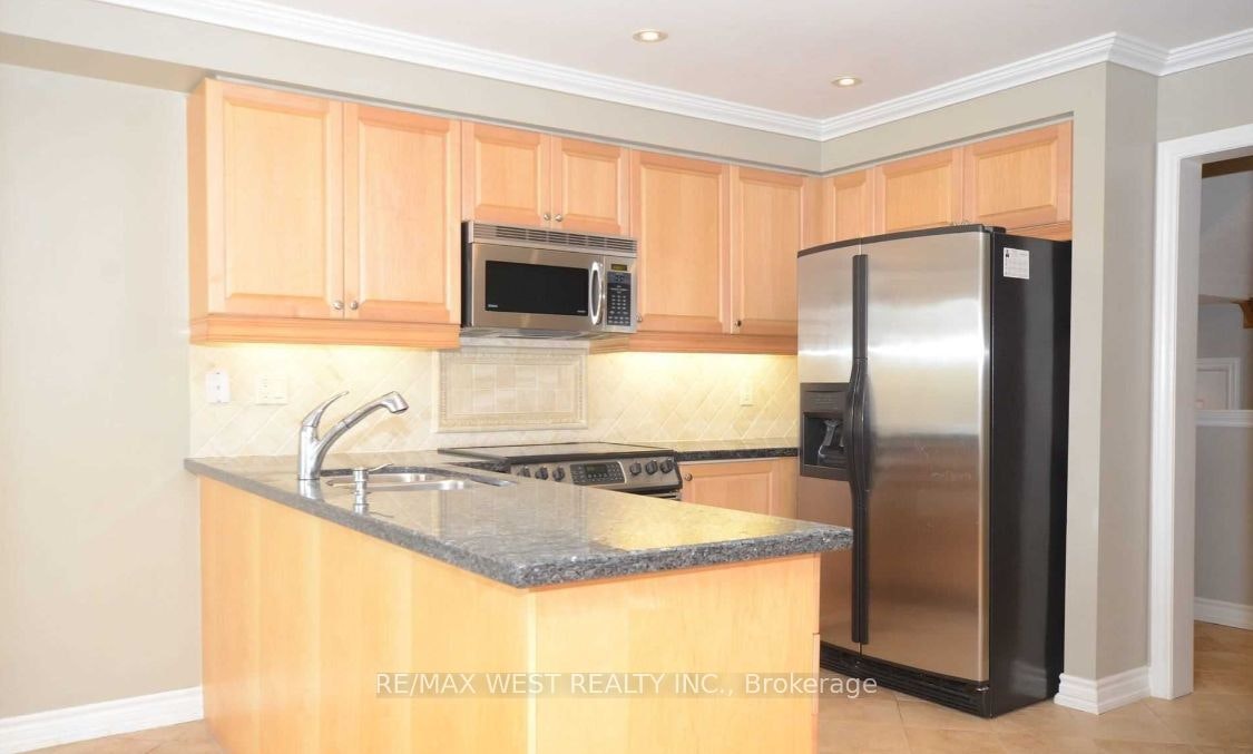 49 Bestview Crescent, Vaughan, ON, L6A 3S8 - 4