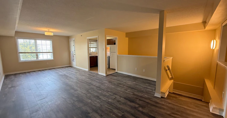 2-9699 Jane Street, Vaughan, ON, L6A 3R4 - 10