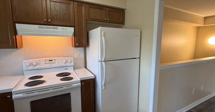 2-9699 Jane Street, Vaughan, ON, L6A 3R4 - 8