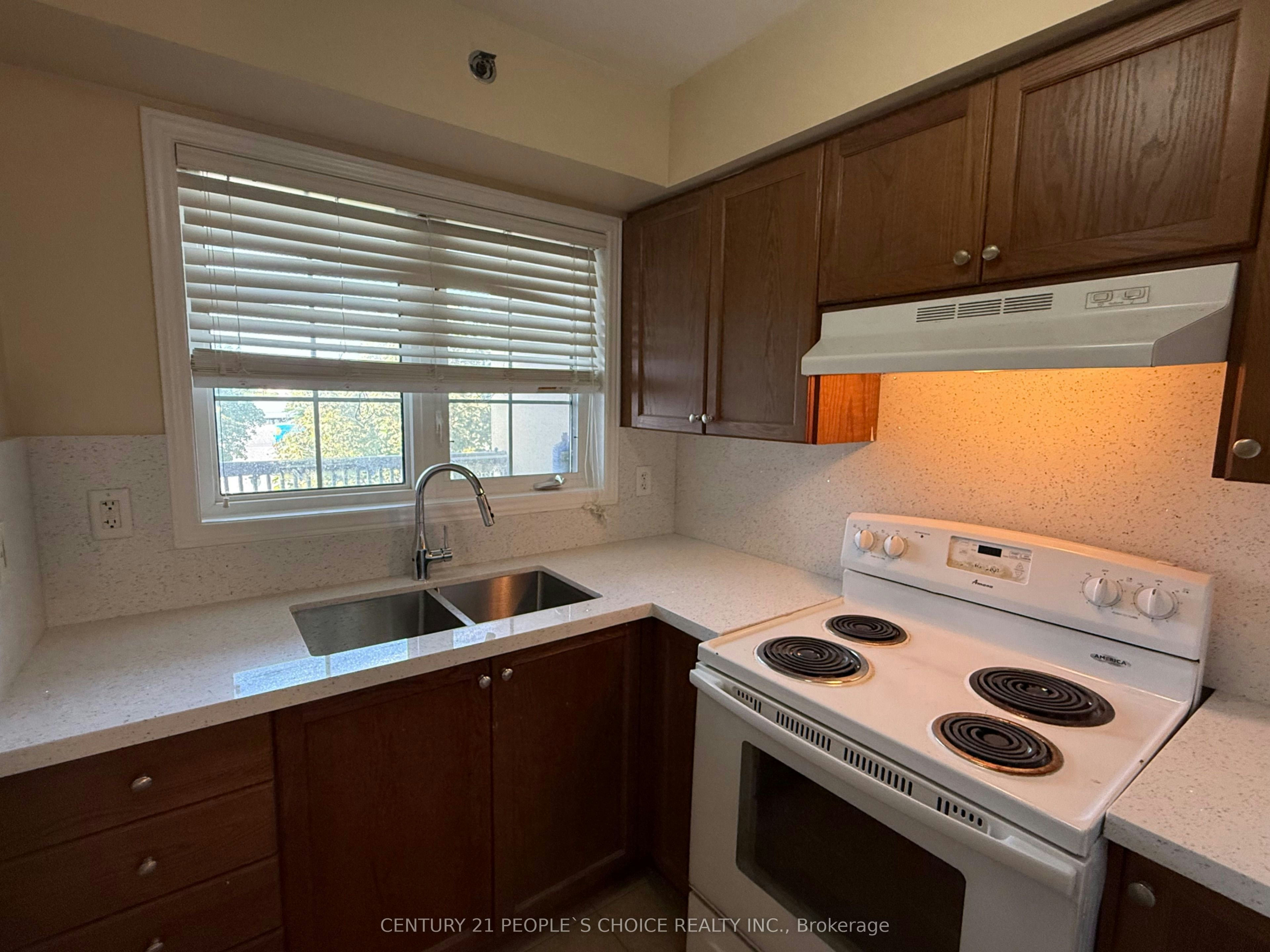 2-9699 Jane Street, Vaughan, ON, L6A 3R4 - 7