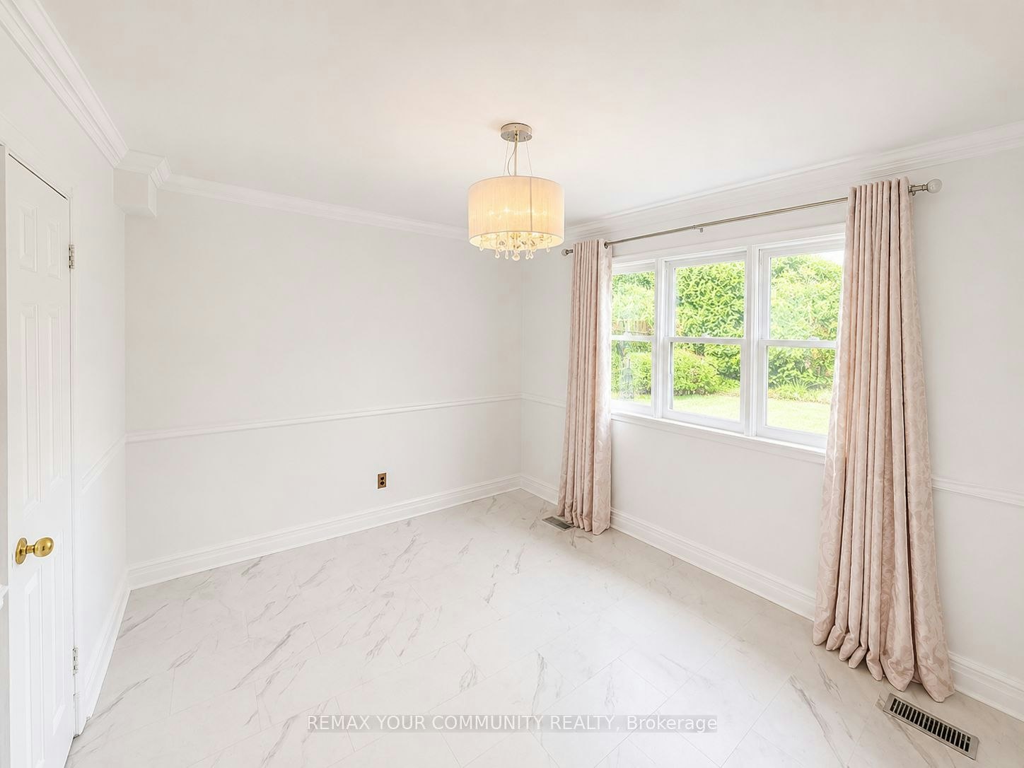 Main/Lower-149 Altamira Road, Richmond Hill, ON, L4C 4C6 - 4