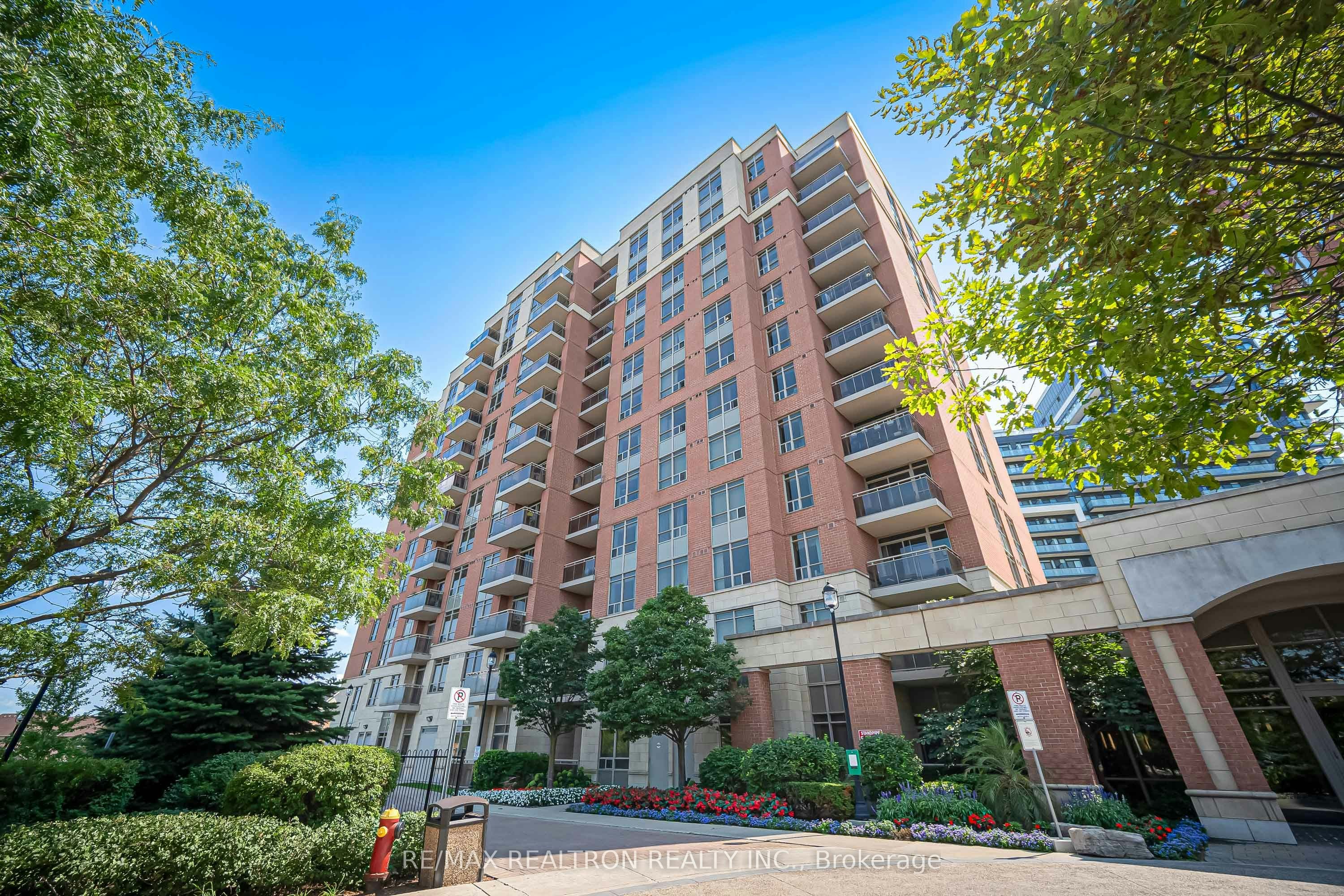 Lph01-73 King William Crescent, Richmond Hill, ON, L4B 0C2