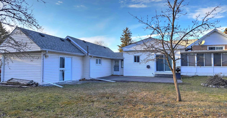 11 Riverglen Drive, Georgina, ON, L4P 2P9 - 2