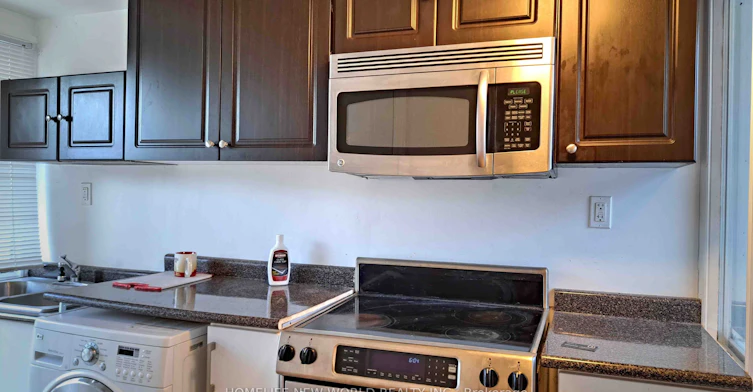 11 Riverglen Drive, Georgina, ON, L4P 2P9 - 9