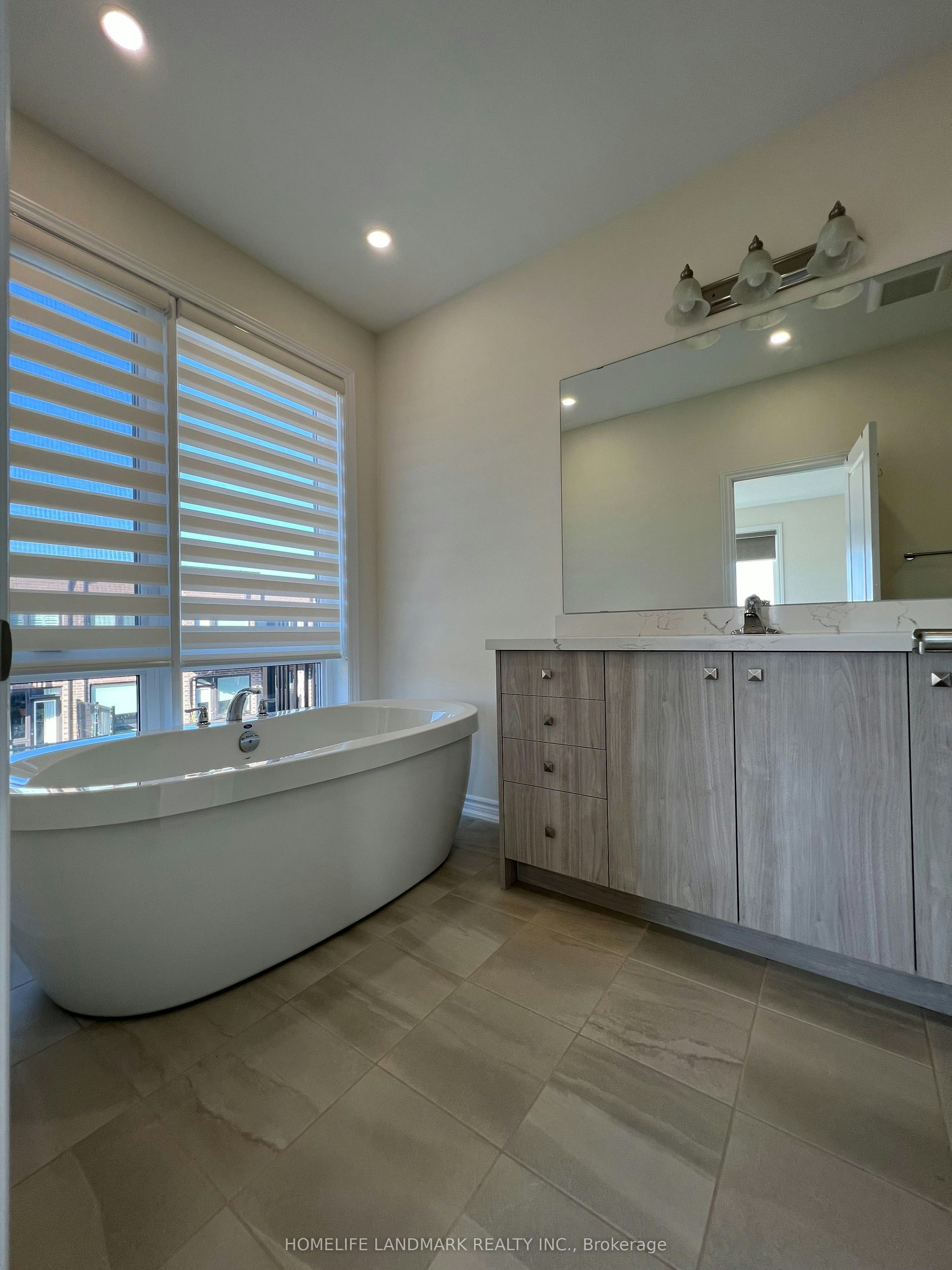 2 Concetta Conte Avenue, Markham, ON, L6C 0Z5 - 12
