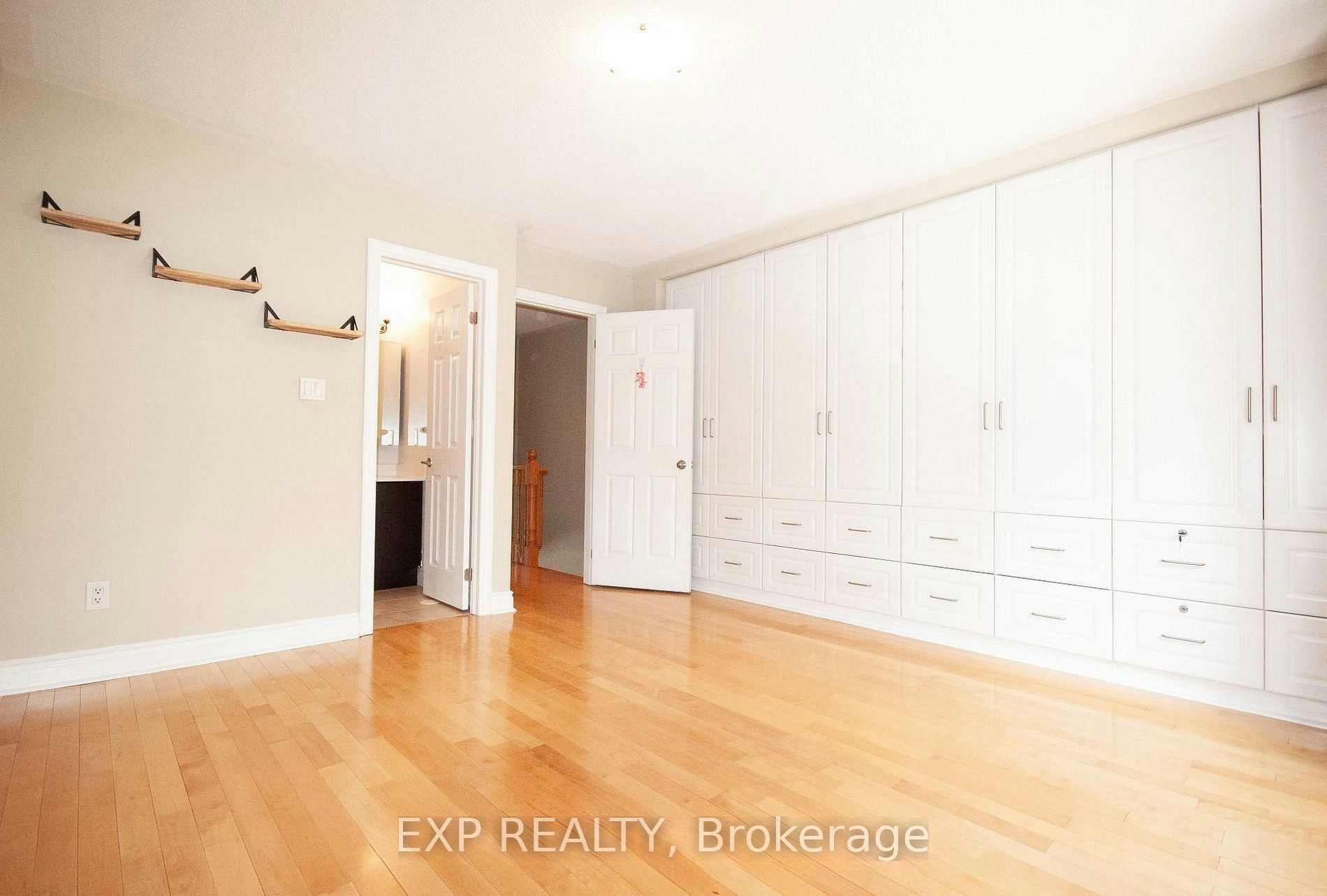 57 Galleria Parkway, Markham, ON, L3T 0A3 - 5