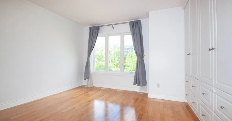 57 Galleria Parkway, Markham, ON, L3T 0A3 - 4