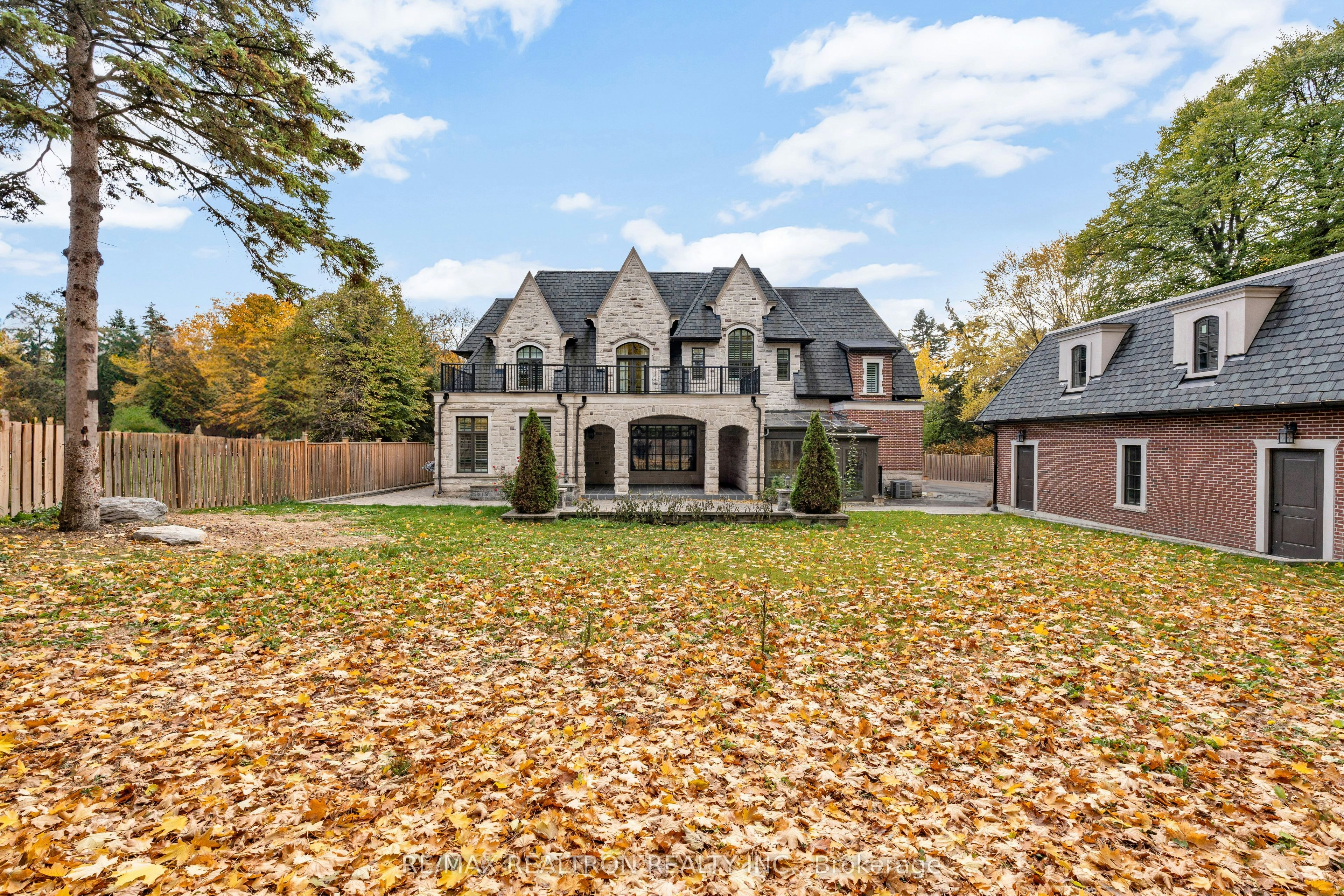 138 Centre Street, Vaughan, ON, L4J 1G4 - 11
