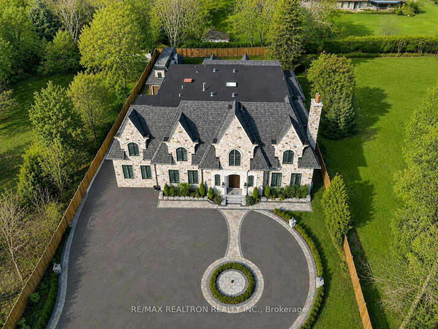 138 Centre Street, Vaughan, ON, L4J 1G4 - 6