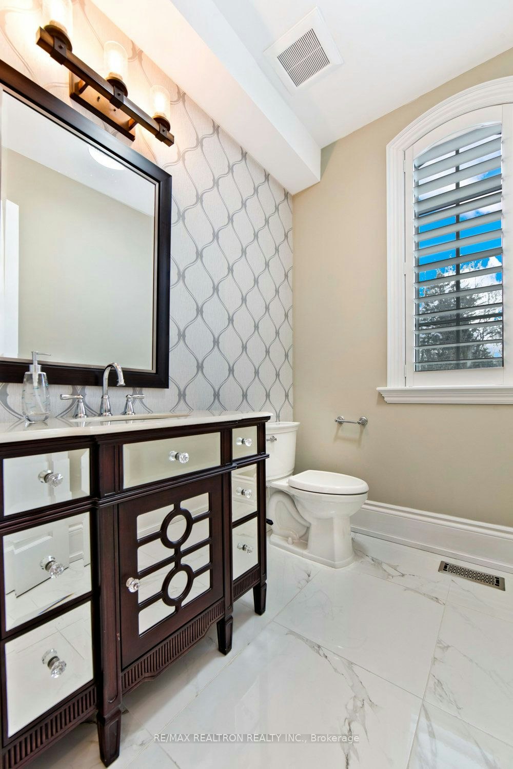 138 Centre Street, Vaughan, ON, L4J 1G4 - 26