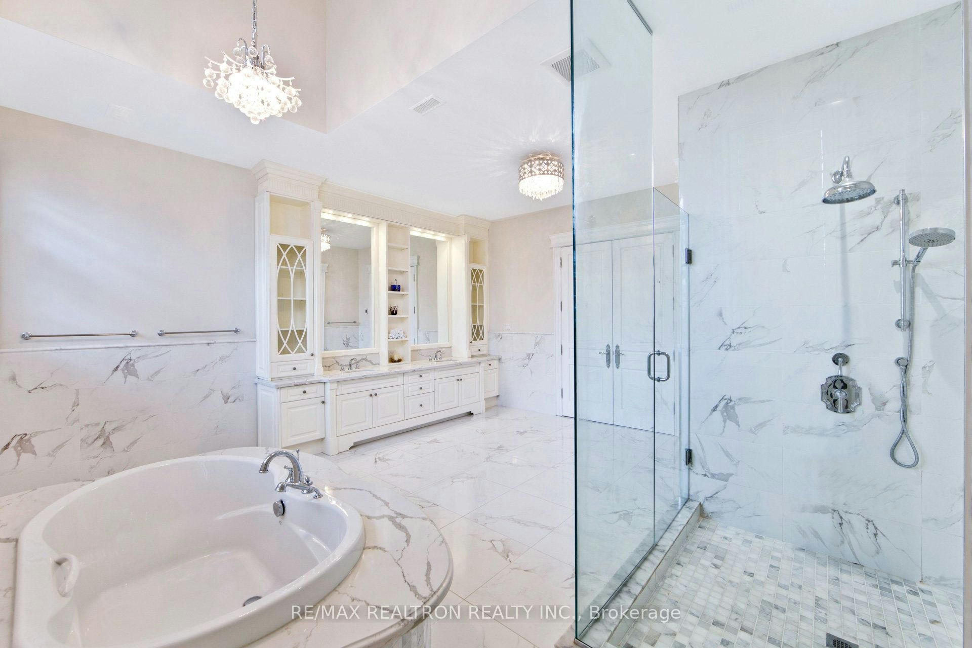 138 Centre Street, Vaughan, ON, L4J 1G4 - 37