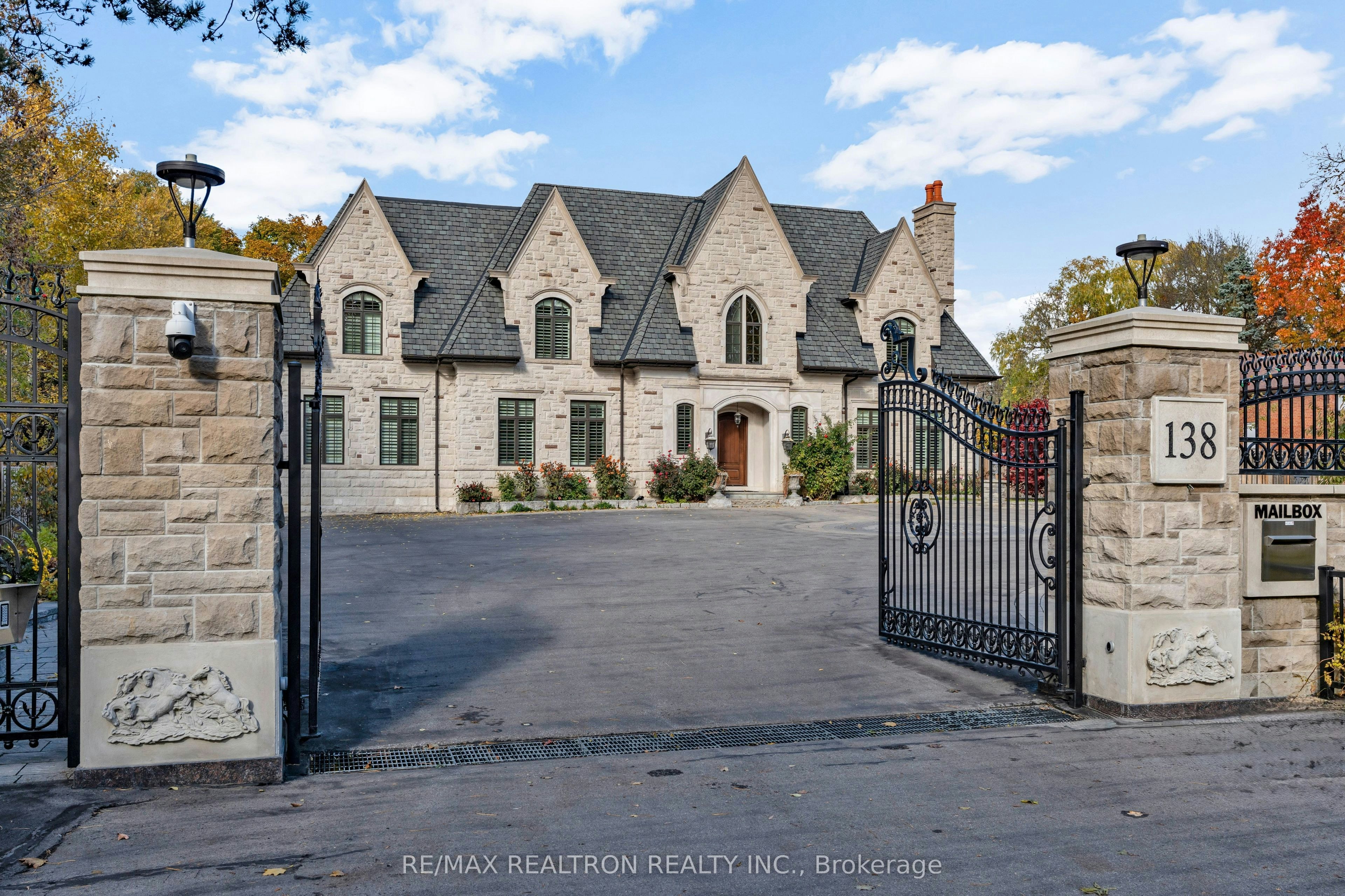 138 Centre Street, Vaughan, ON, L4J 1G4 - 8