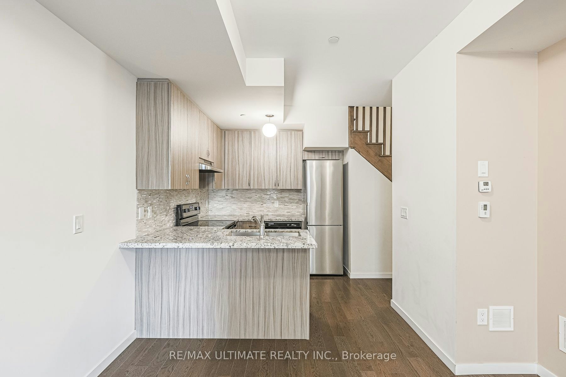 109-600 Alex Gardner Circle, Aurora, ON, L4G 0A3 - 9