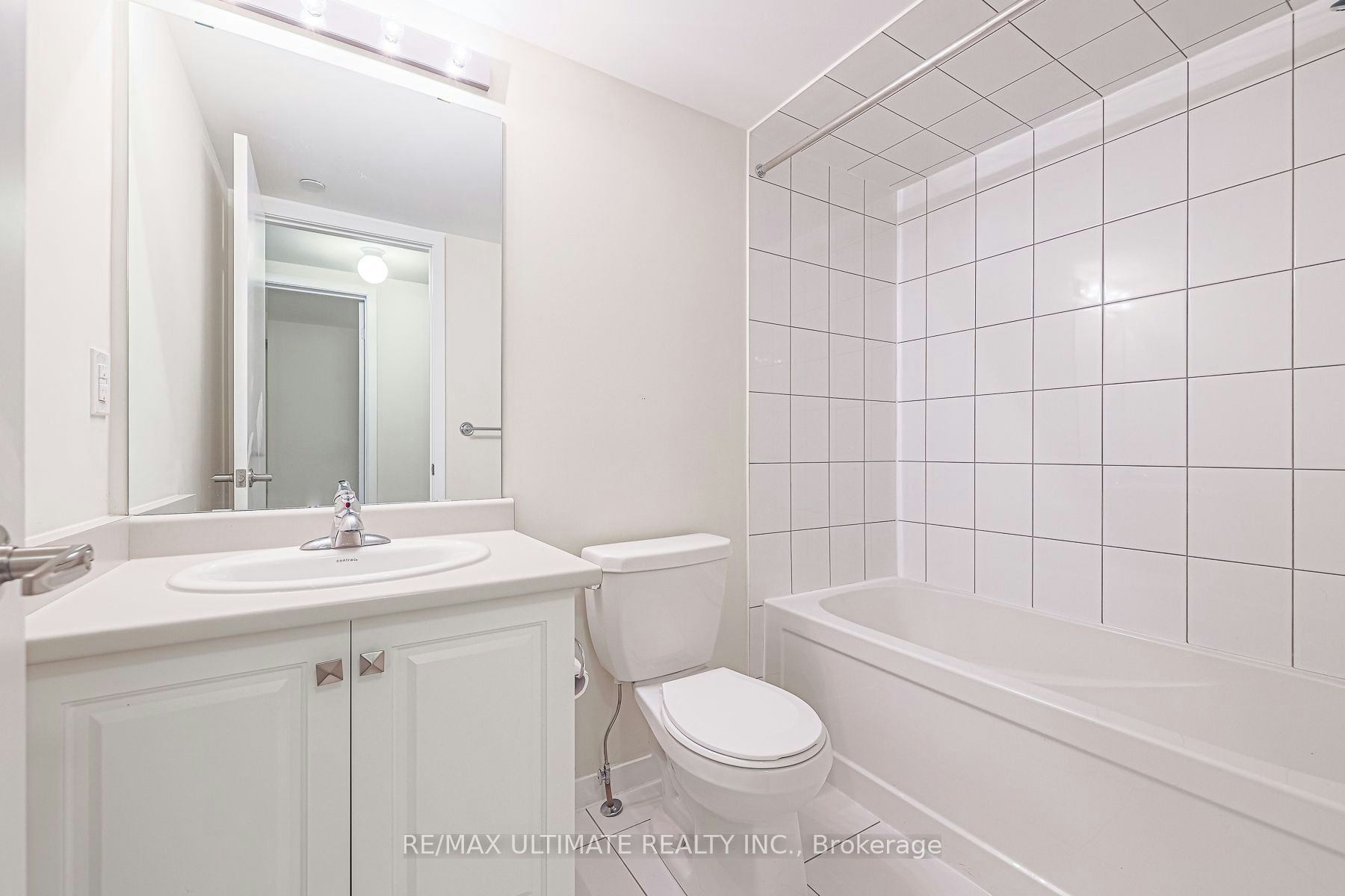 109-600 Alex Gardner Circle, Aurora, ON, L4G 0A3 - 18