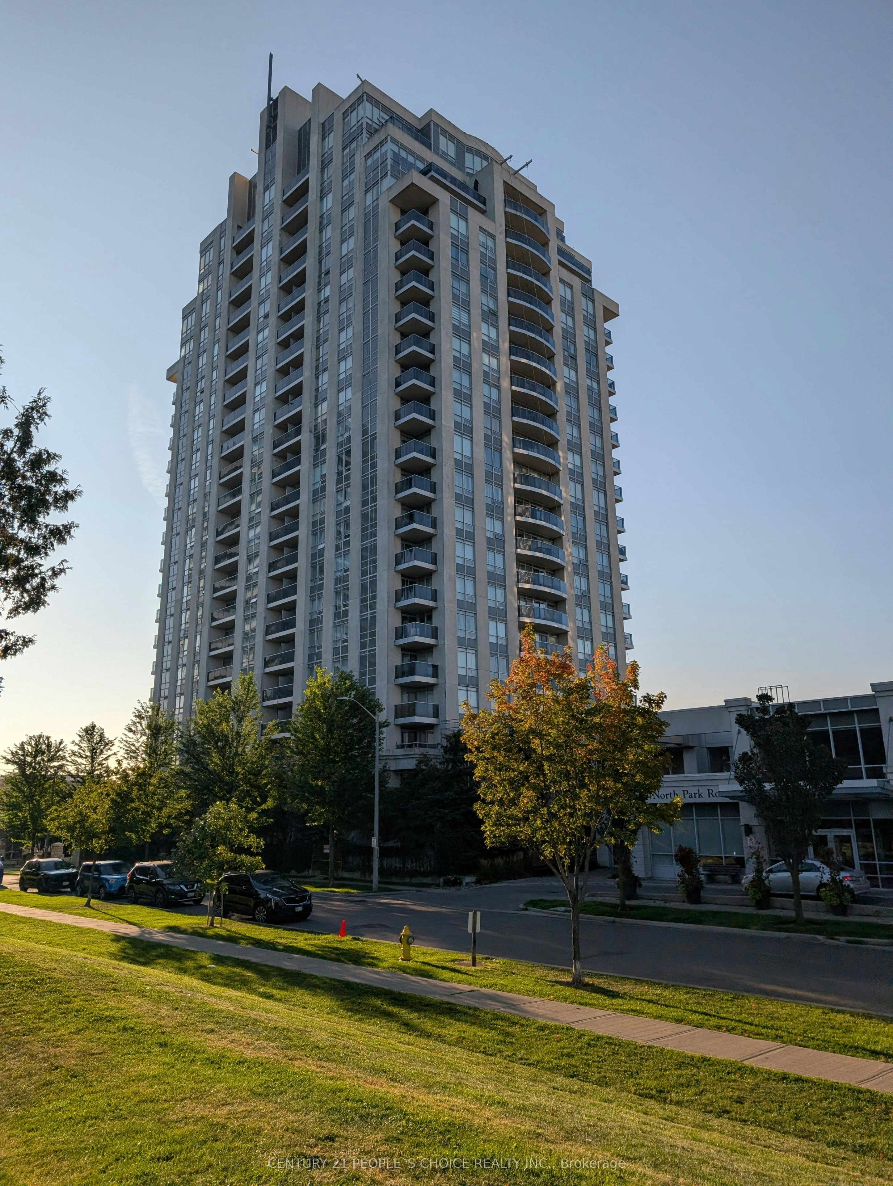 401-7 North Park Road, Vaughan, ON, L4J 0C9