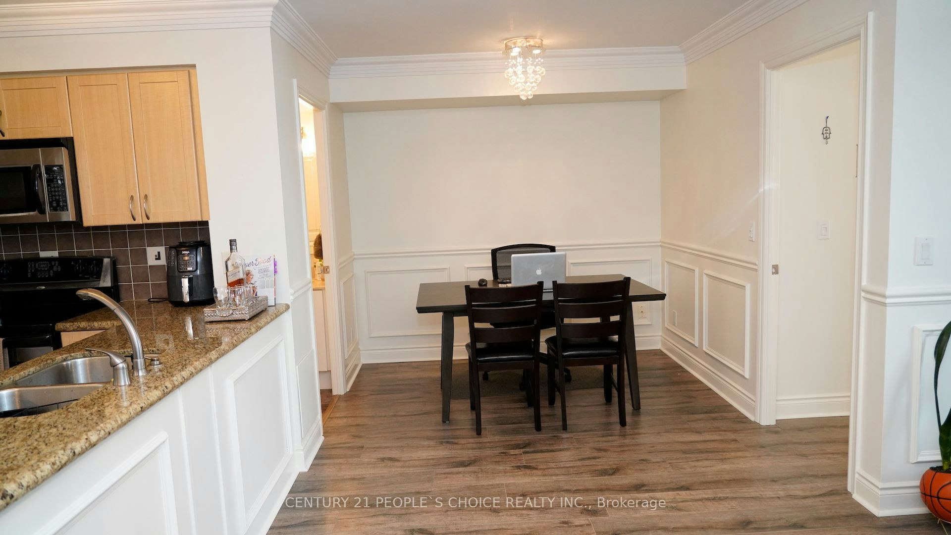 401-7 North Park Road, Vaughan, ON, L4J 0C9 - 5