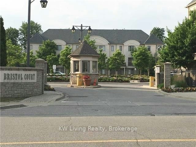 TH76-9133 Bayview Avenue, Richmond Hill, ON, L4B 4V6