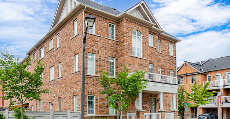 92-29 Spiv Grove Way, Markham, ON, L6E 0T6 - 3