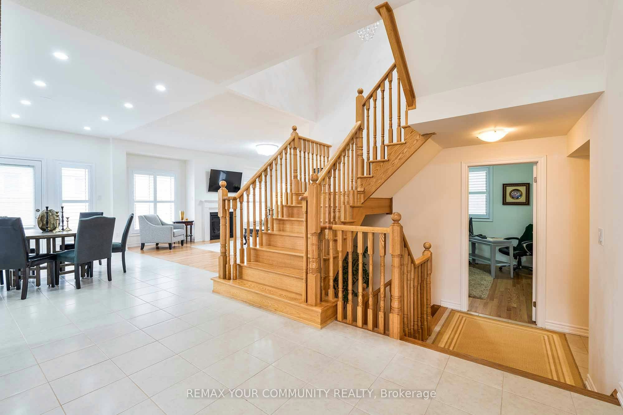 Main-9 Cranley Road, East Gwillimbury, ON, L9N 0T7 - 20