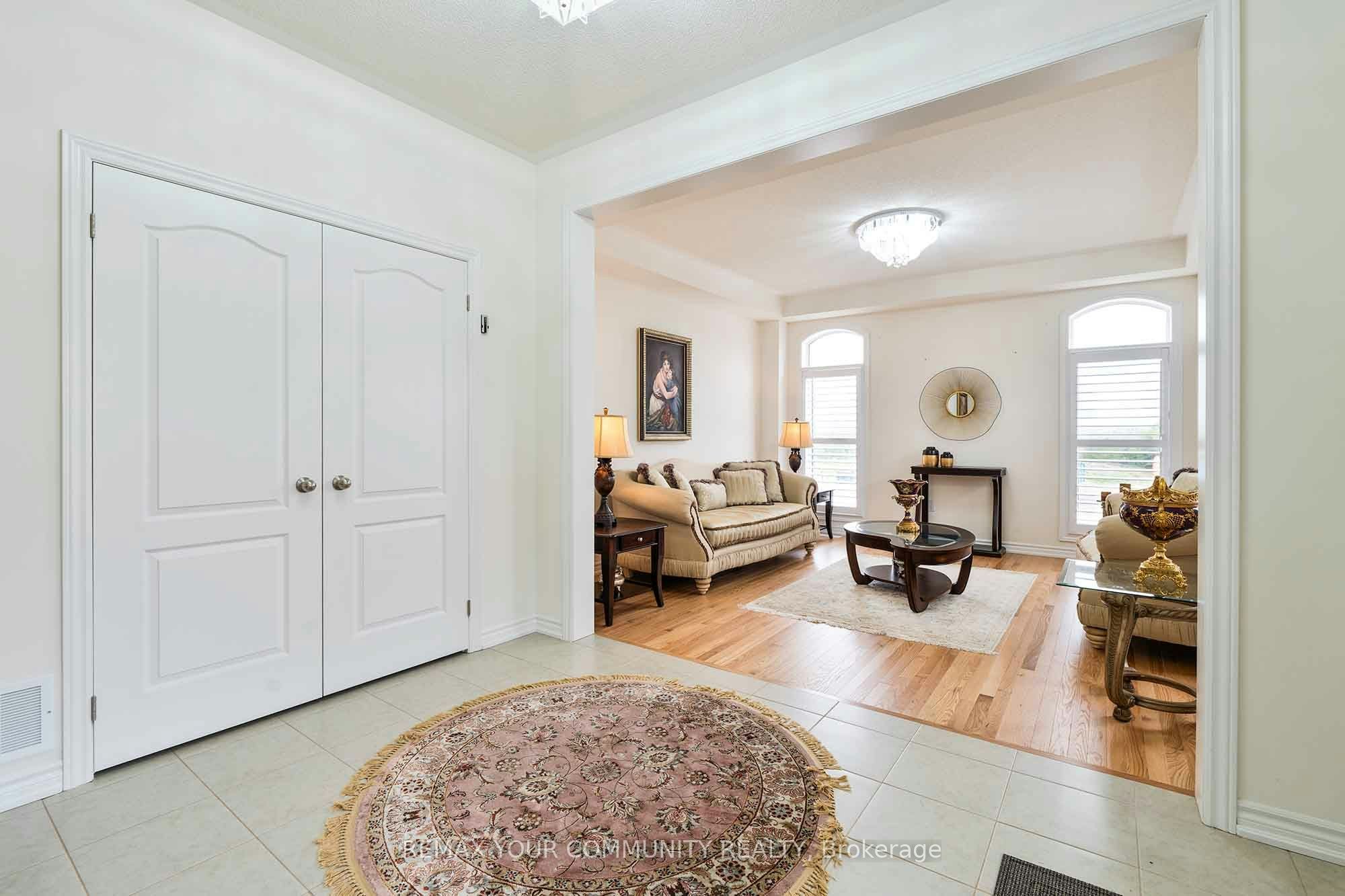 Main-9 Cranley Road, East Gwillimbury, ON, L9N 0T7 - 4