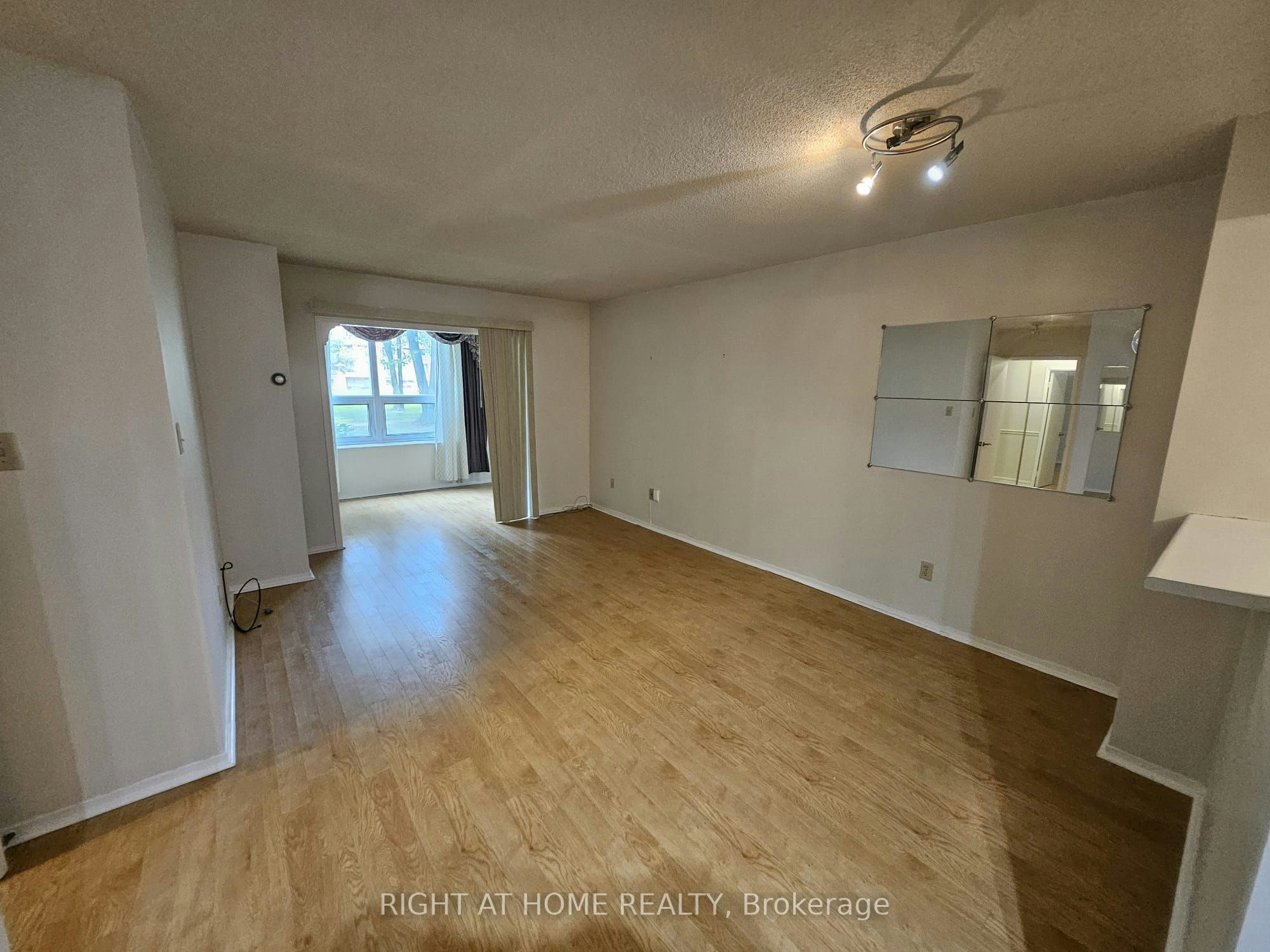 111-326 Major Mackenzie Drive E, Richmond Hill, ON, L4C 8T4 - 13