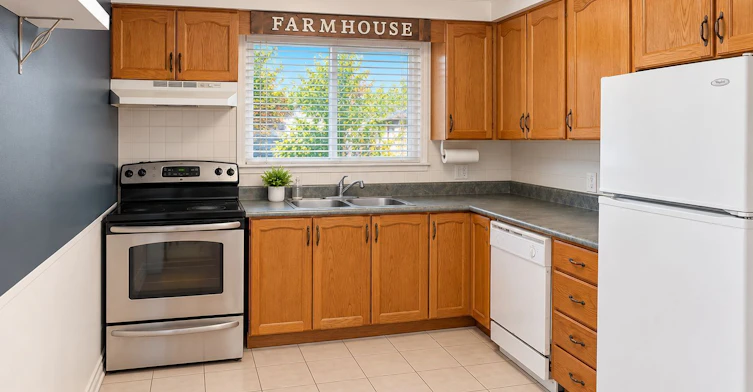 567 Granby Place, Newmarket, ON, L3Y 2J6 - 3