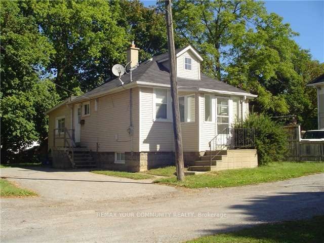567 Granby Place, Newmarket, ON, L3Y 2J6 - 2