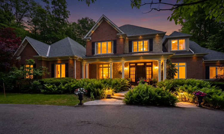 3 Bridgewater Drive