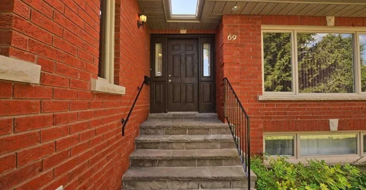 69 Oxford Street, Richmond Hill, ON, L4C 4L6